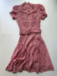 lot 614 image: Vintage Pink Lace Wedding Dress (1945) w Liner