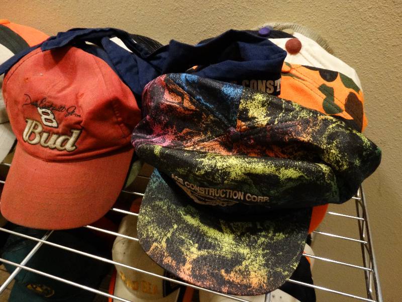 lot 4387 image: Large lot of hats.