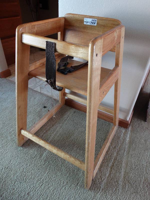 lot 4408 image: Wodden high chair.