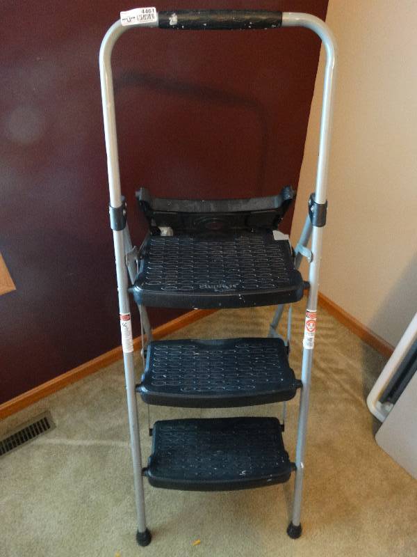 lot 4461 image: Stepright step ladder.