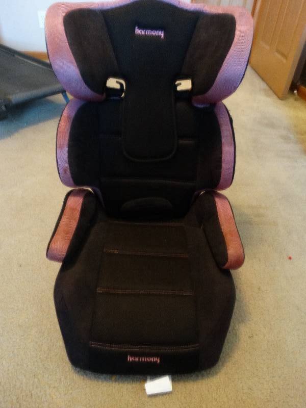 lot 4462 image: Harmony car seat.