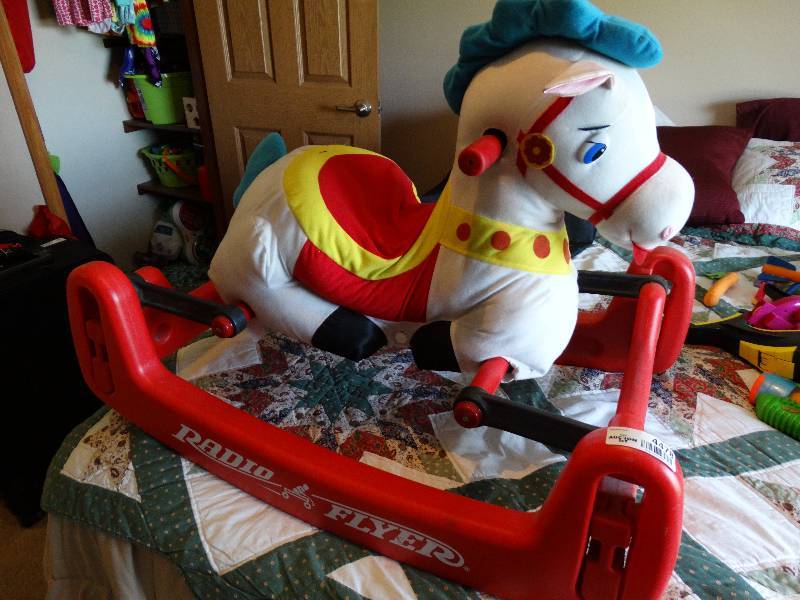 lot 4478 image: Toddler radio flyer rocker.