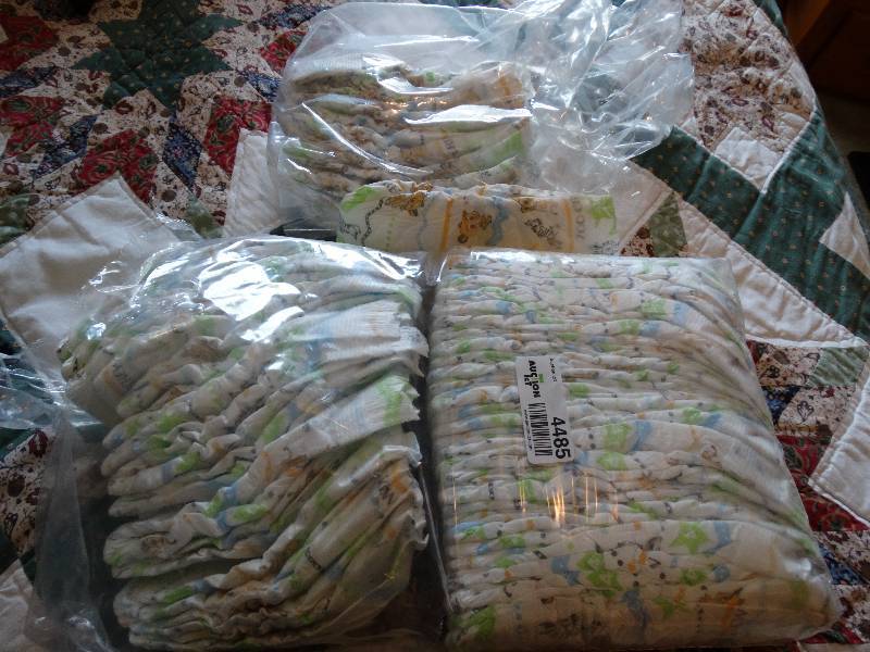 lot 4485 image: Lot of baby diapers.