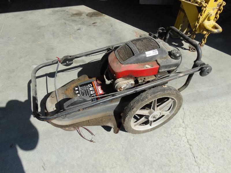 lot 4516 image: Craftsman 5.5hp22 weedtrimmer.