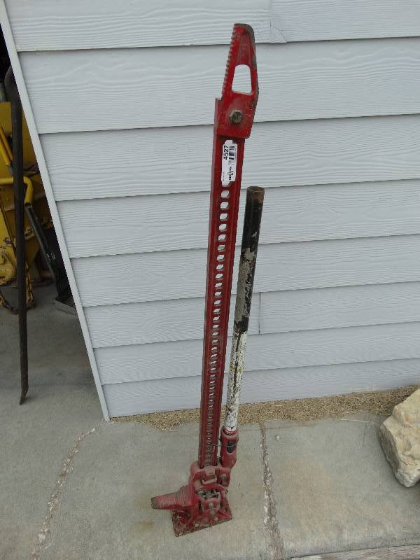 lot 4527 image: Hi-lift jack model HL-485 4660lb.