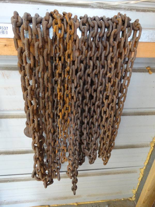 lot 4537 image: Lot of chainstow chains.