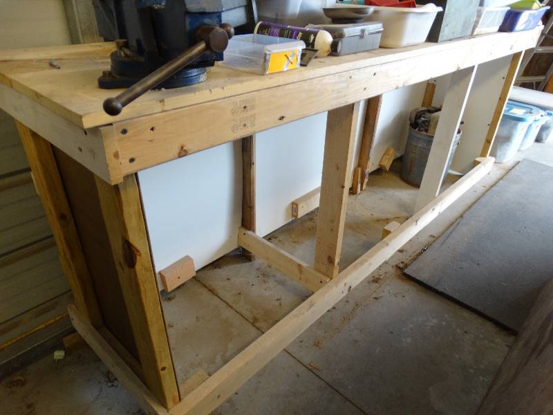 lot 4548 image: Work bench no contents 8 W x 37 T x 22 12 D.