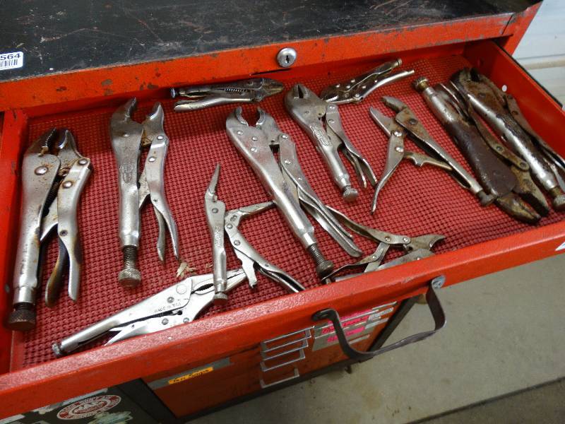 lot 4554 image: Lot of various vice grips.