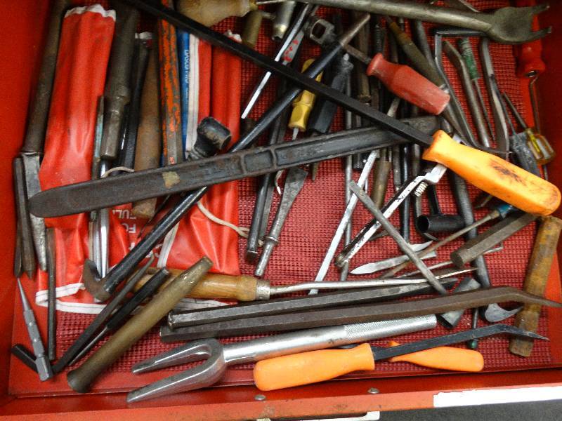 lot 4562 image: Lot of punches.