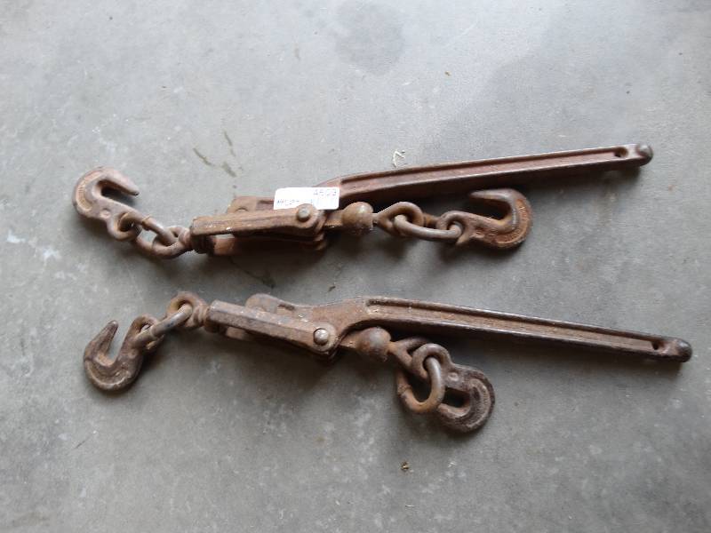 lot 4609 image: 2 chain booms 6500 & 5400lbs.