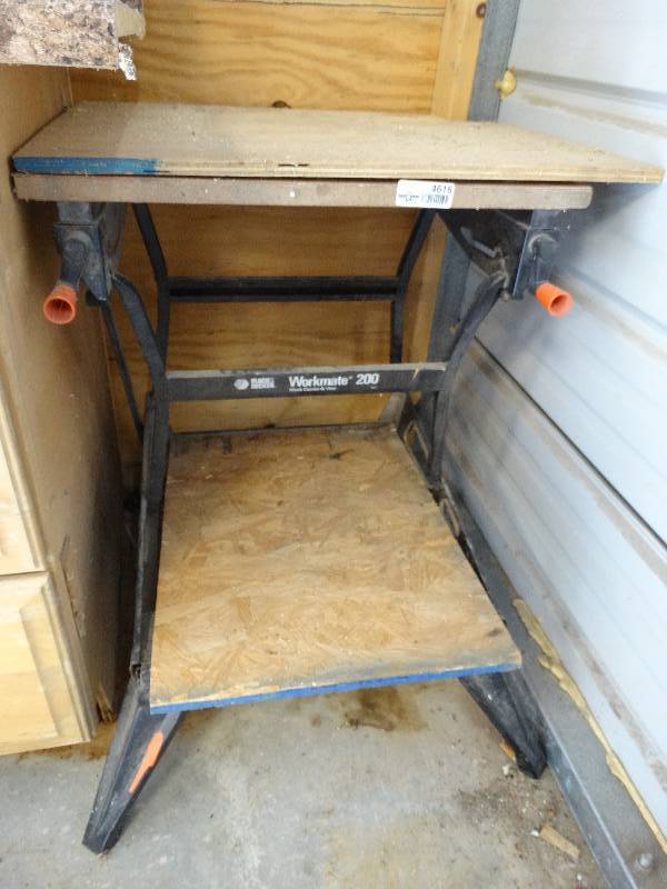 lot 4616 image: Black & decker workmate 200.