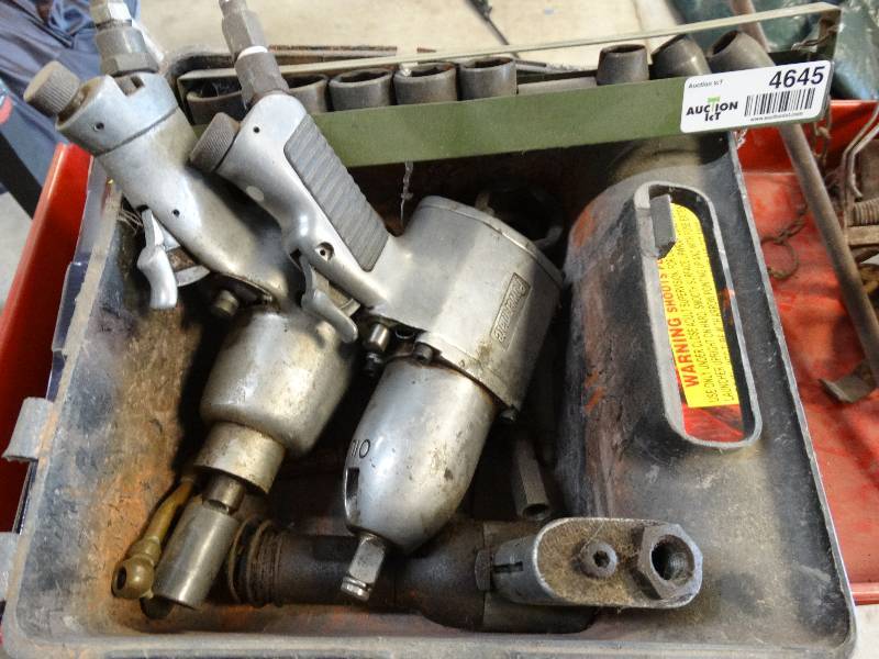 lot 4645 image: 2 Air impact, air hammer & sockets.