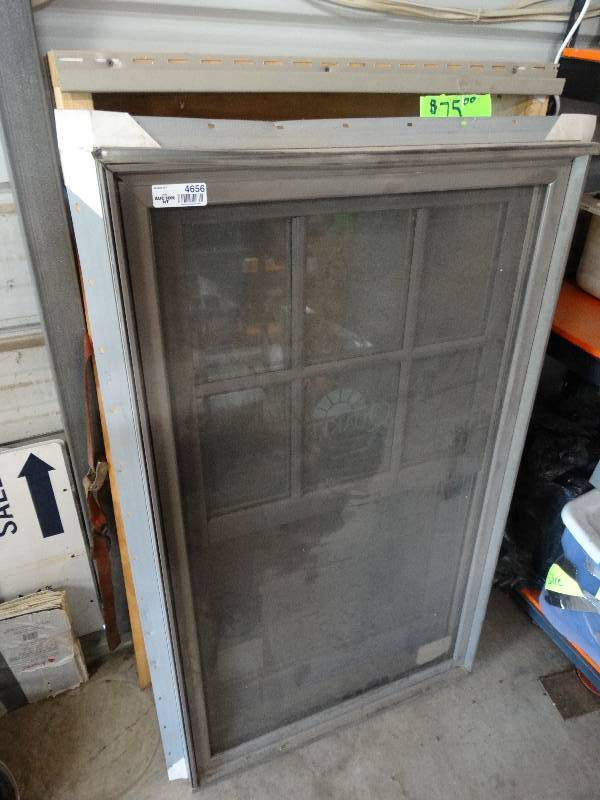 lot 4656 image: Window & frame. 28 x 46 12.