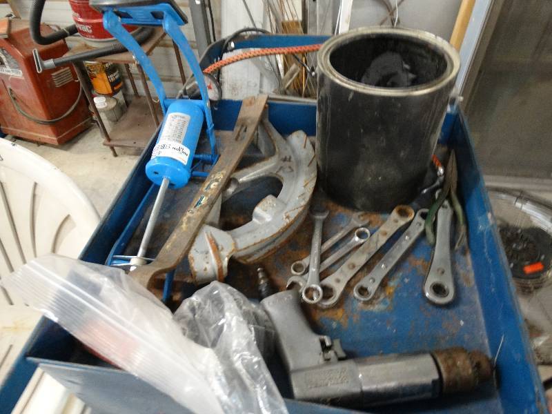 lot 4735 image: Air pump, air drill, & misc tools.