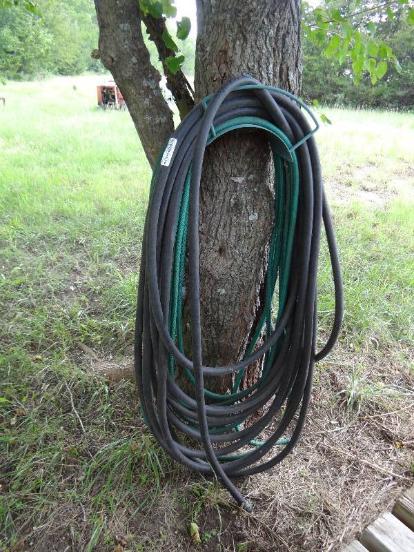 lot 13628 image: 2 Water hose.