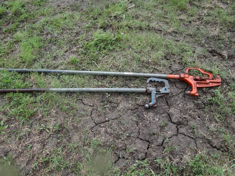 lot 13632 image: Well pumps.