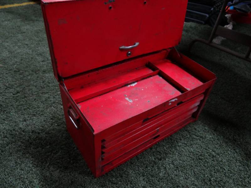 lot 7470 image: 26W Tool Top Box