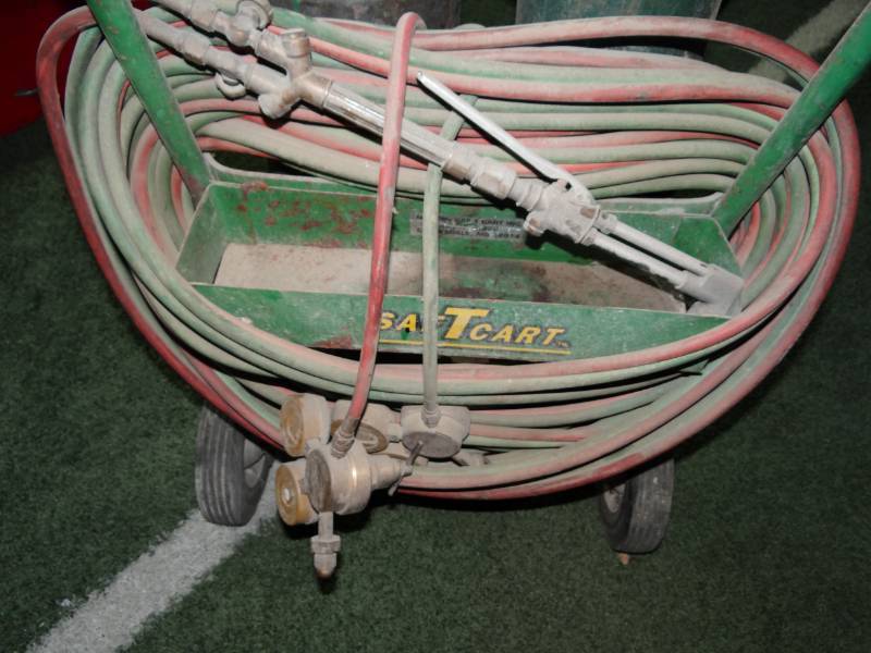 Oxy Settling ACETYLENE Torch Set with Cart and Gauges Mechanic Shop in Harrisonville Selling