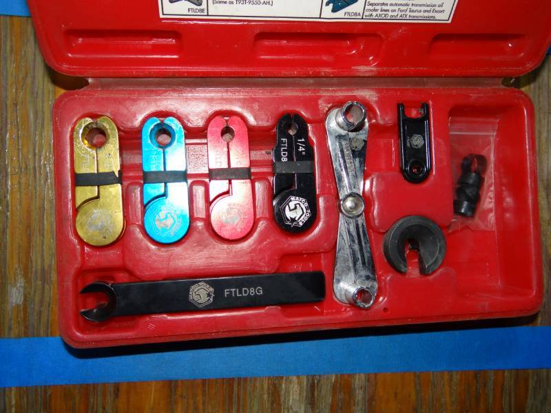 lot 9169 image: MatCo Tools Fuel and Transmission Line Disconnect Set