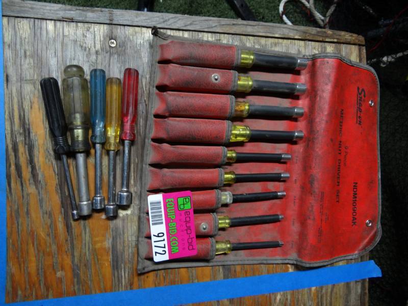 lot 9172 image: Snap On Metric Nut Driver Set with Pouch