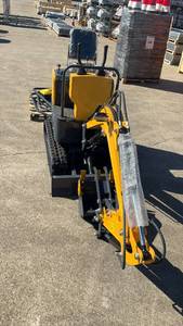 lot 280 image: Mini Excavator Landhonor LHR-KN16-CEM with AttachmentsDisclaimer, read description