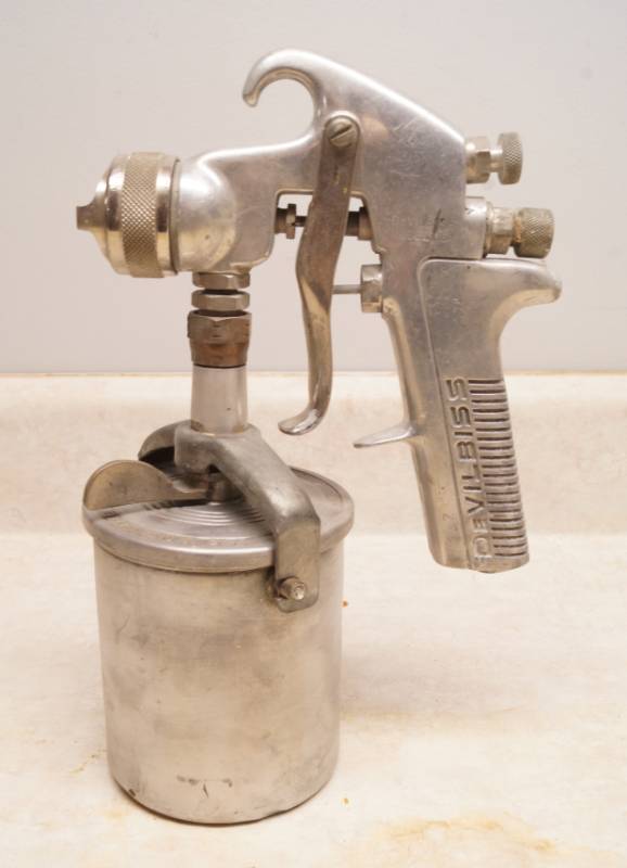 lot 1012 image: DeVilbliss Paint Sprayer - Clean - see pics