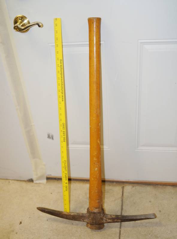 lot 1068 image: BIG Pick-Axe - 2 foot Axe Head