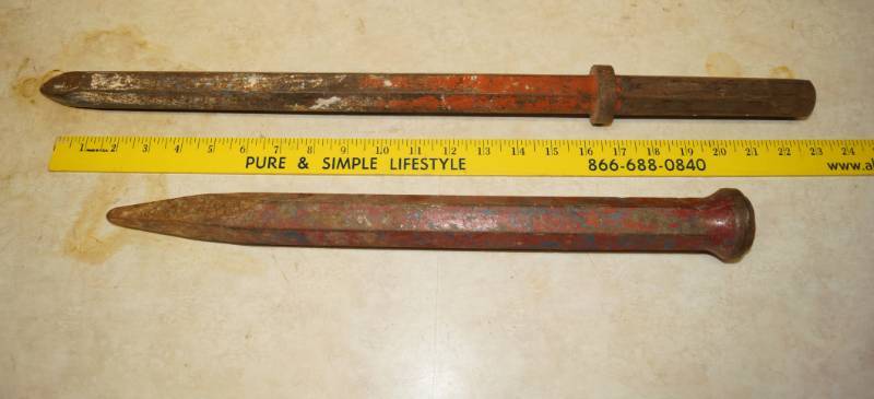 lot 1069 image: Lot of 2 BIG punch tools