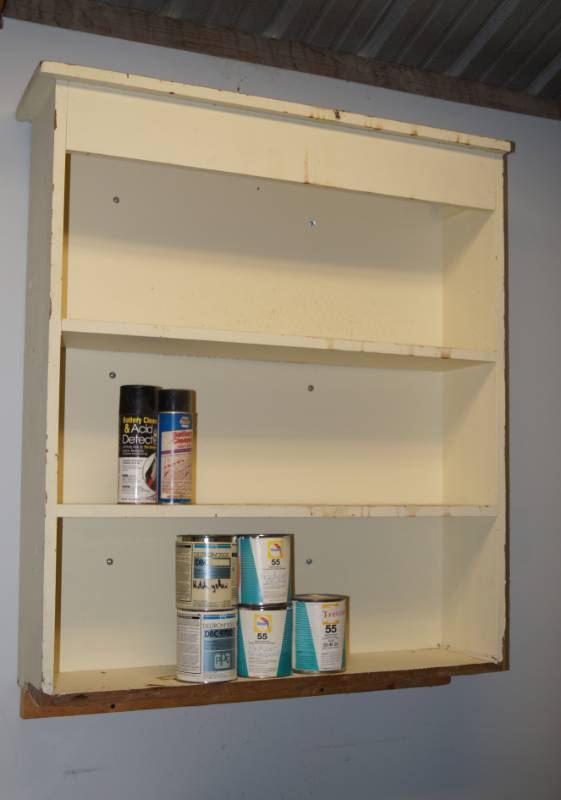 lot 1075 image: Wall Hanging Shelving Unit - Sturdy - w contents shown