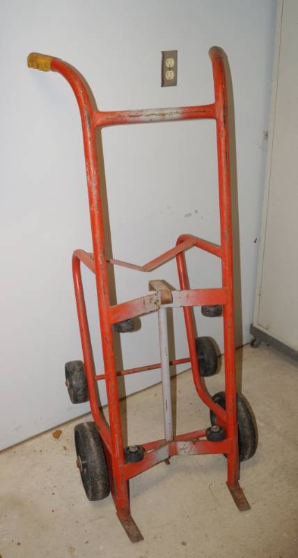 lot 1076 image: Orange Barrel Dolly