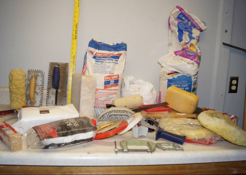 lot 1162 image: Lot of Drywall  Tile Items, trowels, sponges, clamps and more - see pics