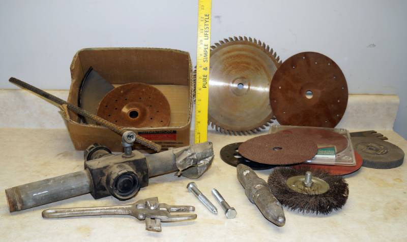 lot 1178 image: Lot of Saw Blades, piece of re-bar , BIG bolts and more