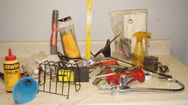 lot 1179 image: Lot of Garage Misc. - see pics for details