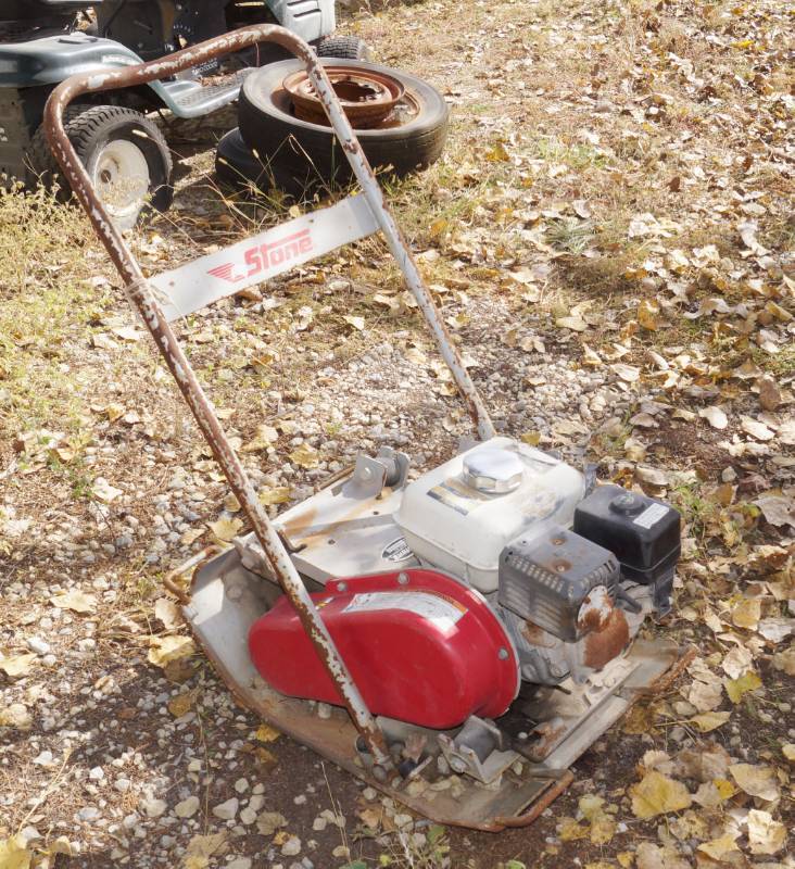 lot 1216 image: Stone Plate Compactor M#SFP4000A