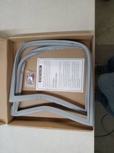 lot 59162 image: Whirlpool Refrigerator Door Gasket W10830162 - Retail $39