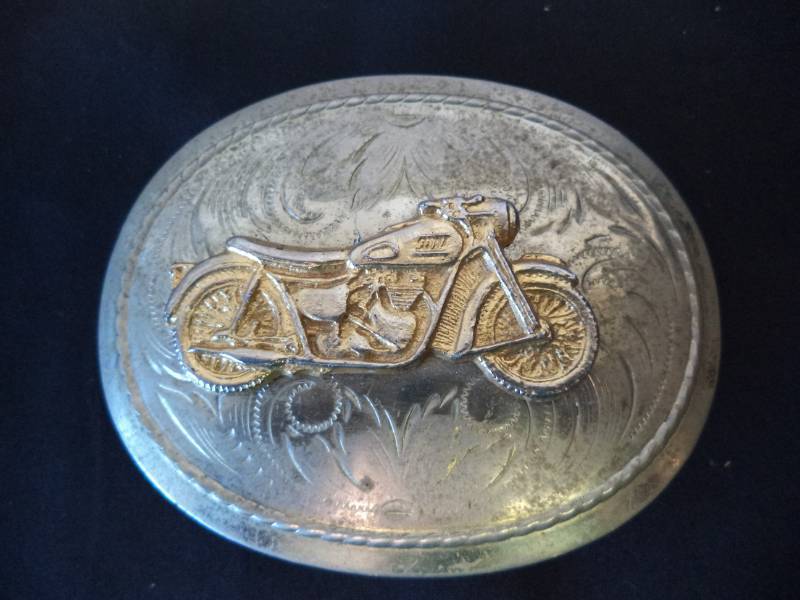 lot 2465 image: Gold and Silver Motorcycle Belt Buckle