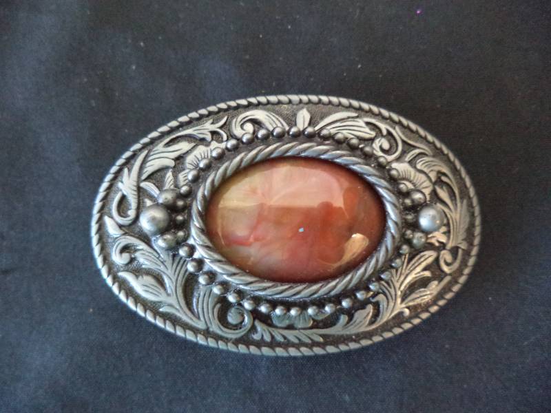 lot 2467 image: Very Cool Womens Belt Buckle