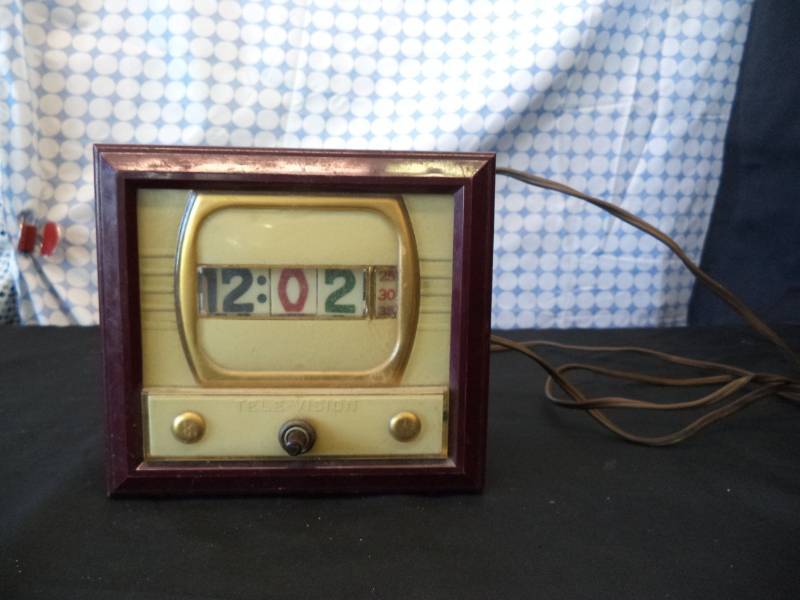 lot 2498 image: 1959 Numechron Tymeter Clock Works