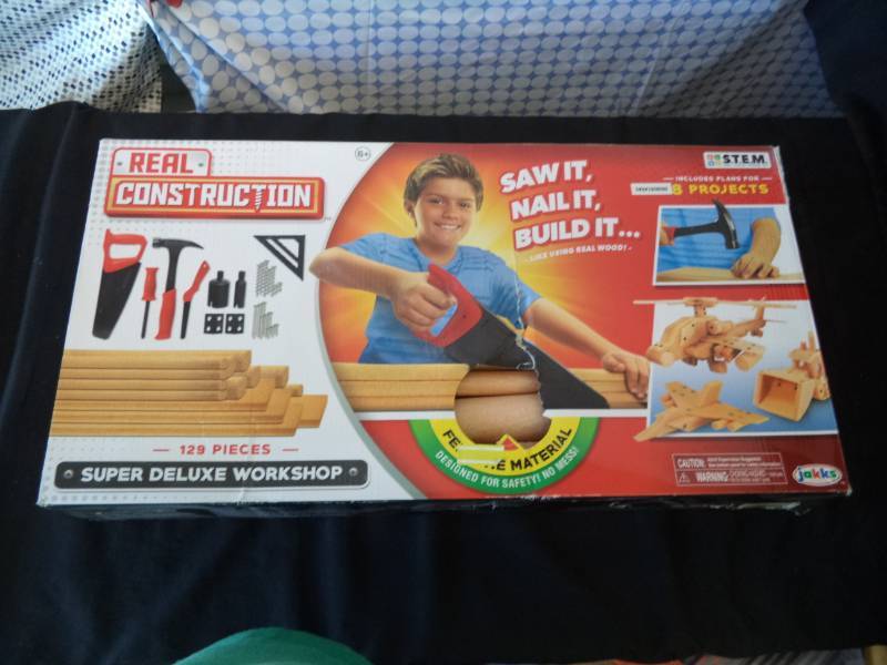 lot 2500 image: Real Construction 129pc. Super Deluxe Workshop
