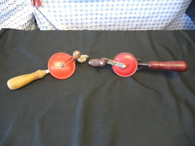 lot 2511 image: Antique Handheld Drill