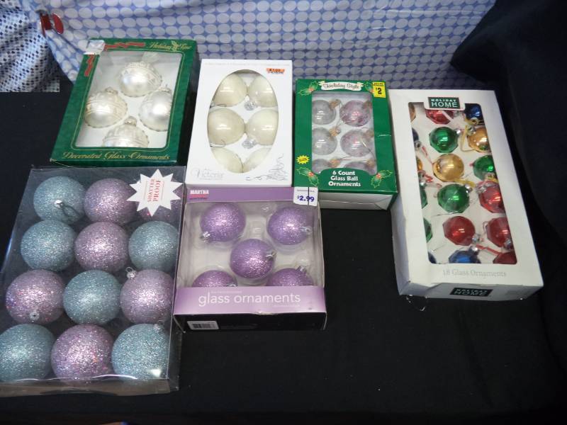lot 2570 image: 6 pk. Misc. Christmas Bulb Ornaments