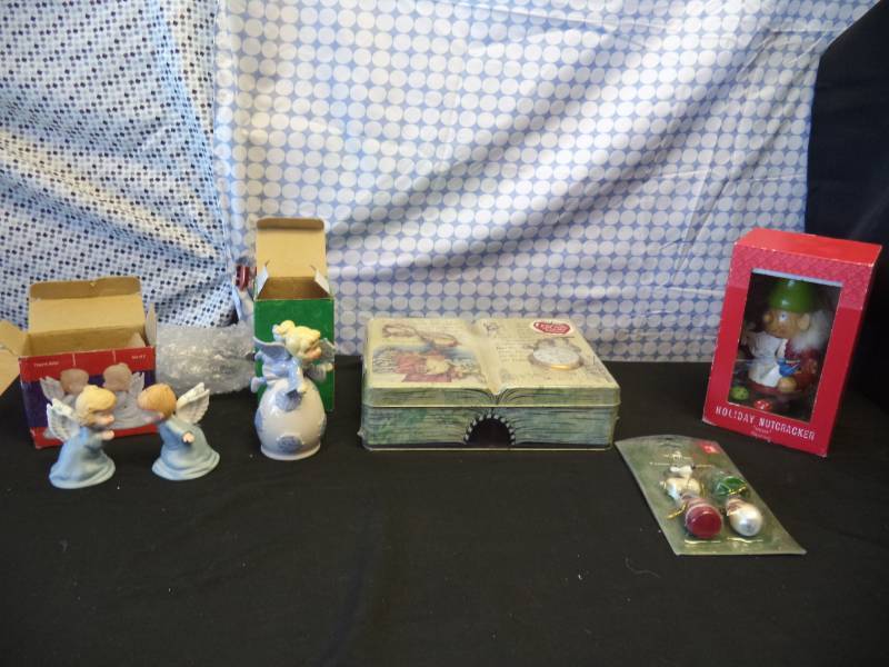 lot 2583 image: Porcelain Bells Kissing Angels, Angel Bell, Christmas Tin, 4 mini ornaments, Holiday Nutcracker