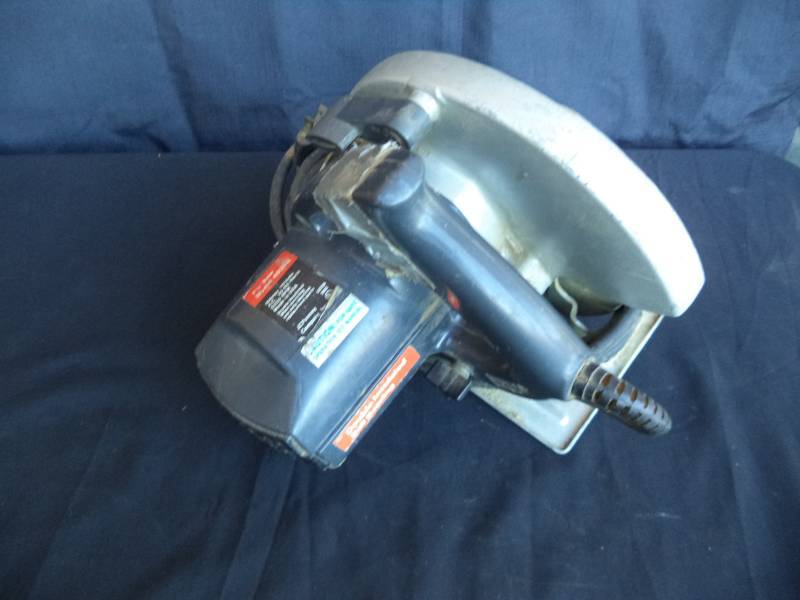 lot 2611 image: 714 Circular Saw Works