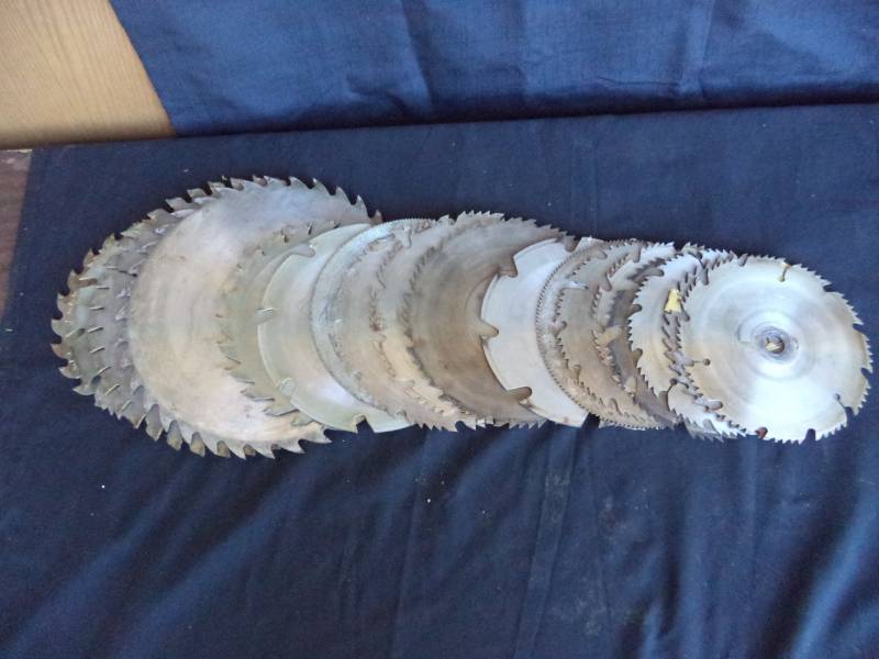 lot 2614 image: Assorted Saw Blades 18