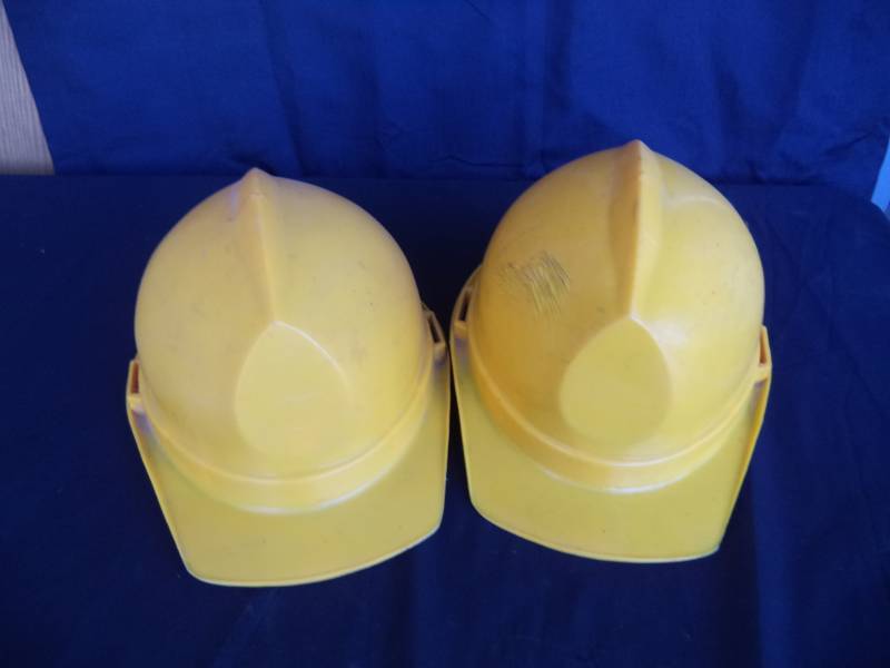 lot 2616 image: 2 Yellow Hard Hats