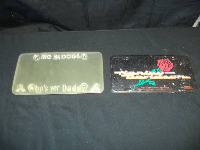 lot 2675 image: Harley Davidson Metal Tag & Big Dog Tag Cover