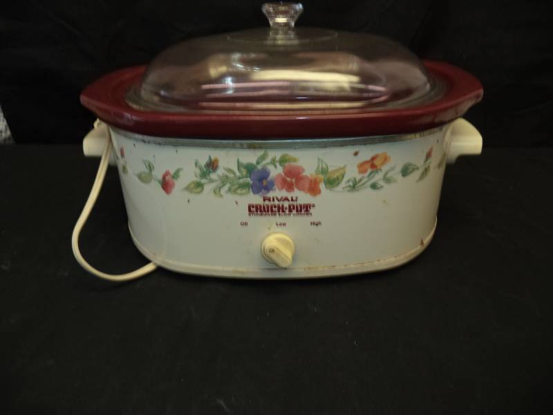 lot 2693 image: Rival Crock Pot