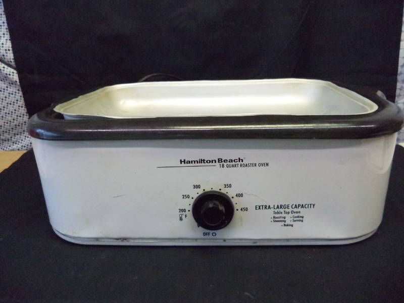 lot 2694 image: Hamilton Beach 18 quart Roaster Oven