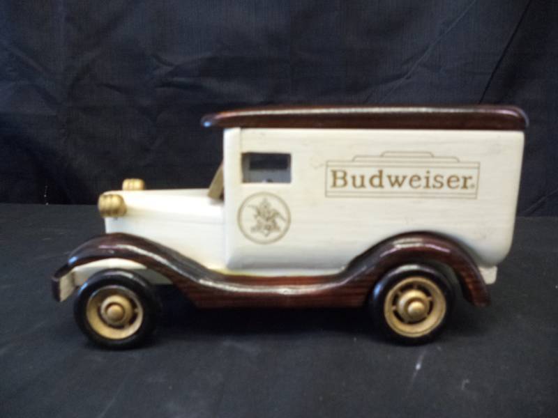lot 2704 image: Wood Budweiser Truck