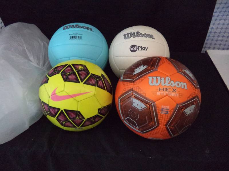 lot 2732 image: 4 Sports Balls